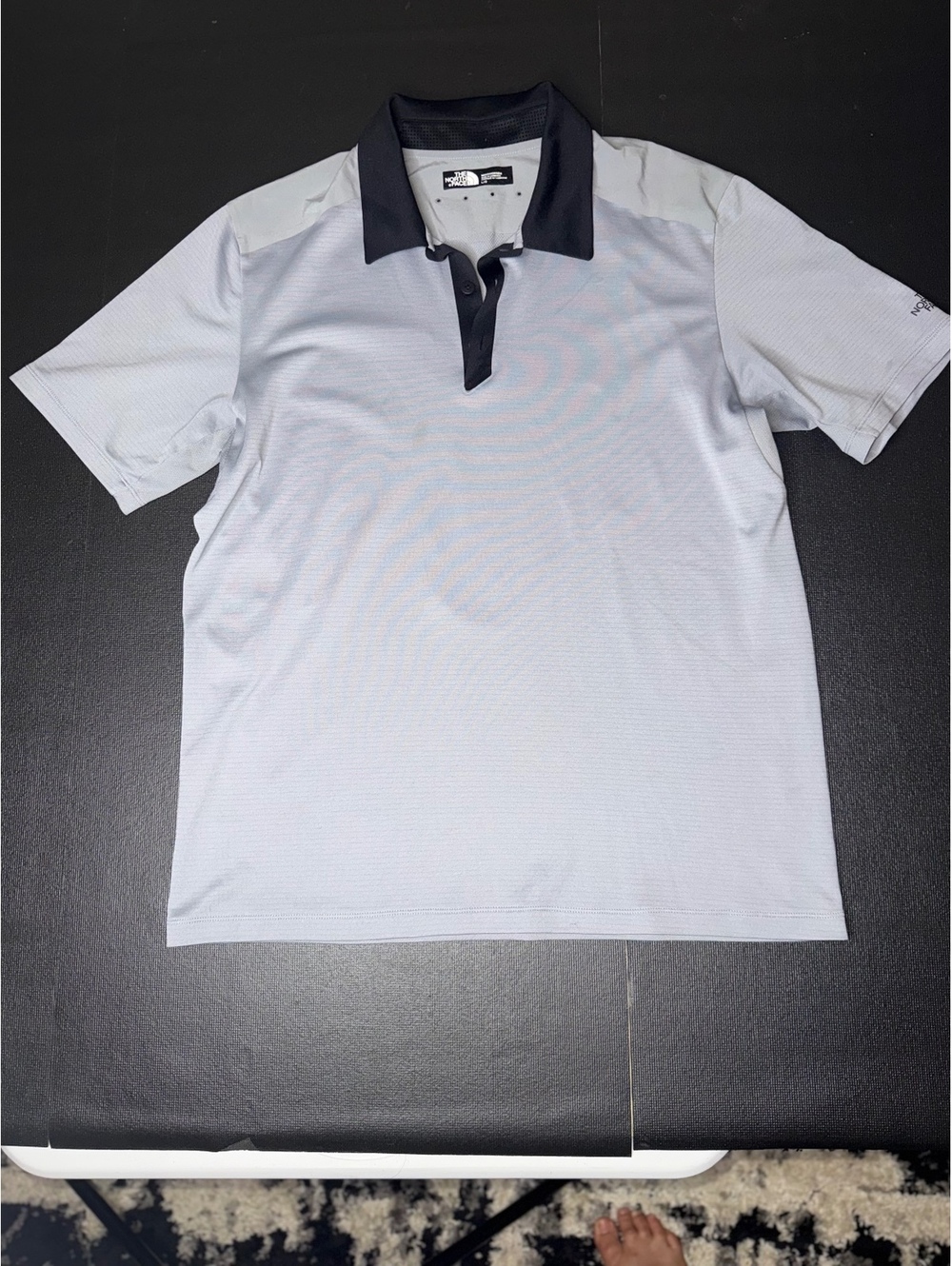 The North Face Men's Polo Shirt Large Light Gray Black Colla
